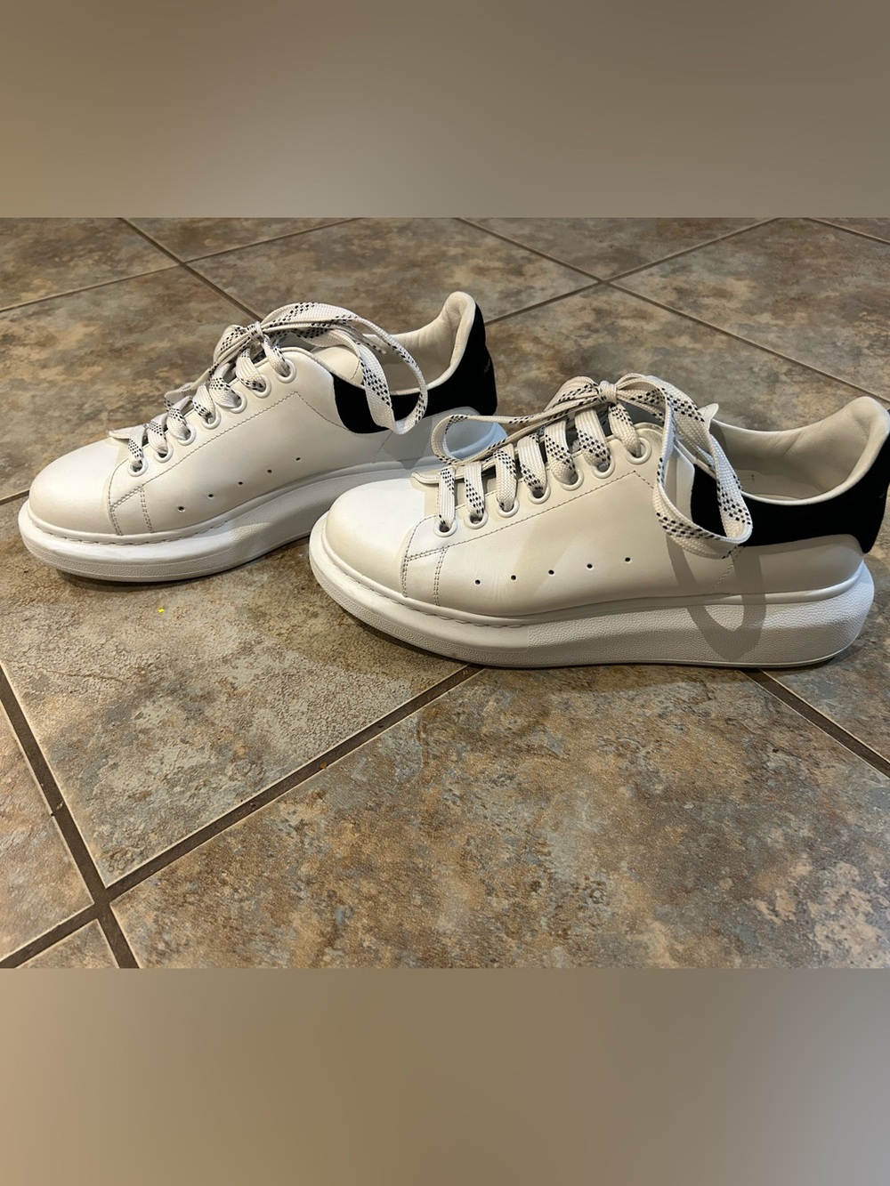 Alexander McQueen - McQueen Oversized Sneakers - Sz 40 (10)